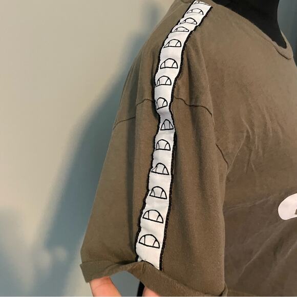 Ellesse Green cropped T-Shirt - Picture 3 of 12